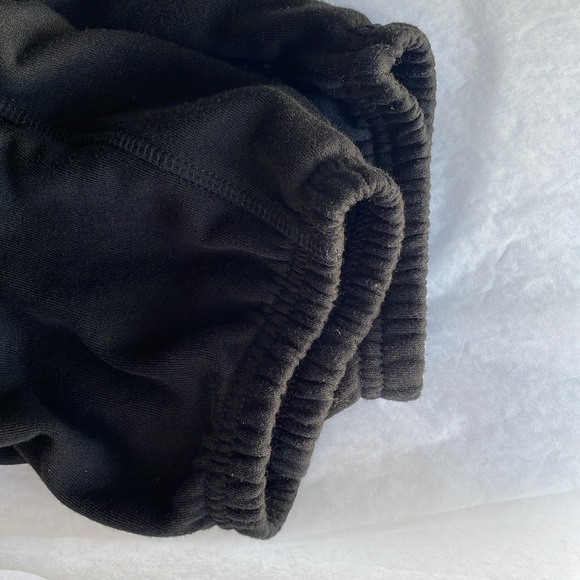 Old Navy Black Maternity Rollover Joggers - Picture 4 of 7